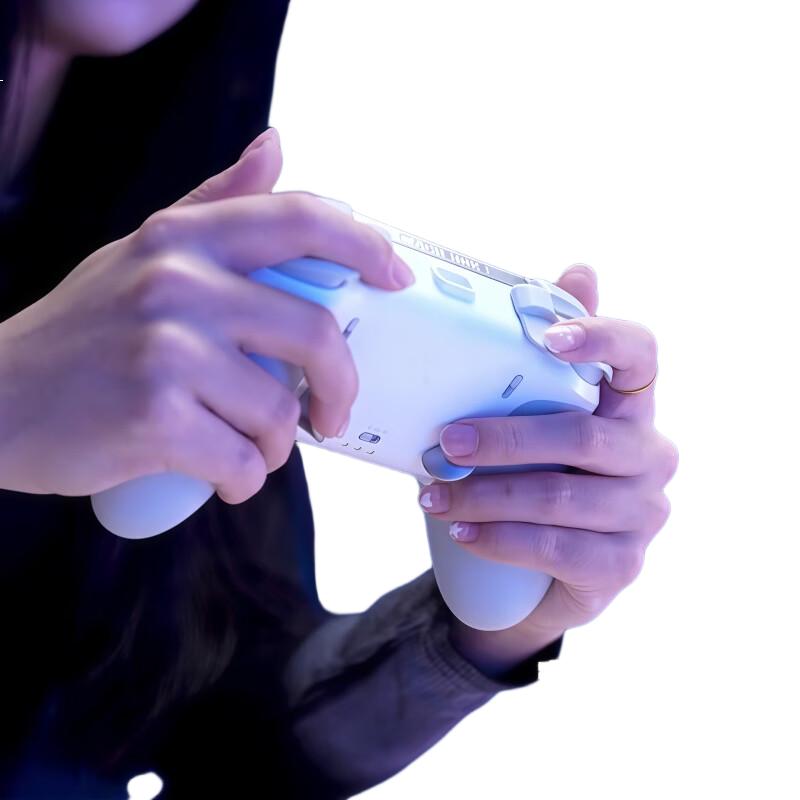 White Image 3