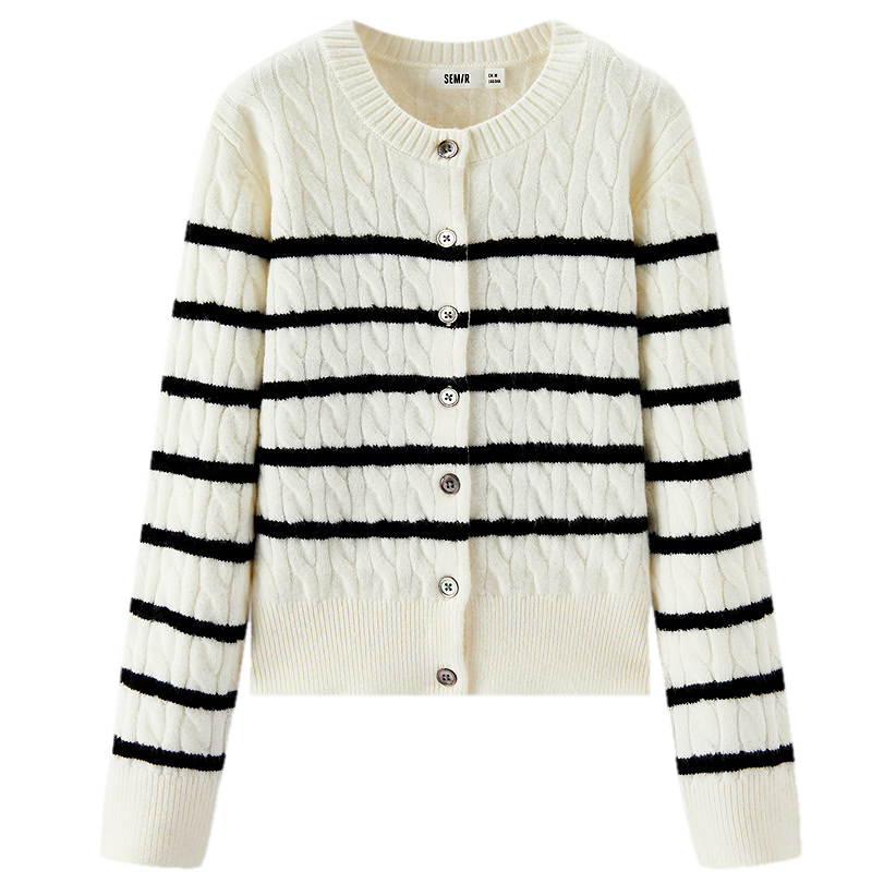 Semir Women's Winter Short Cable Knit Cardigan Sweater 2025 Model 101725106004