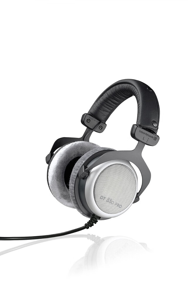 Beyerdynamic DT880 PRO, Over-Ear Reference-Grade Professional Studio Semi-Open Monitoring Headphones, 250 Ohms [Gift Recommendation] 5