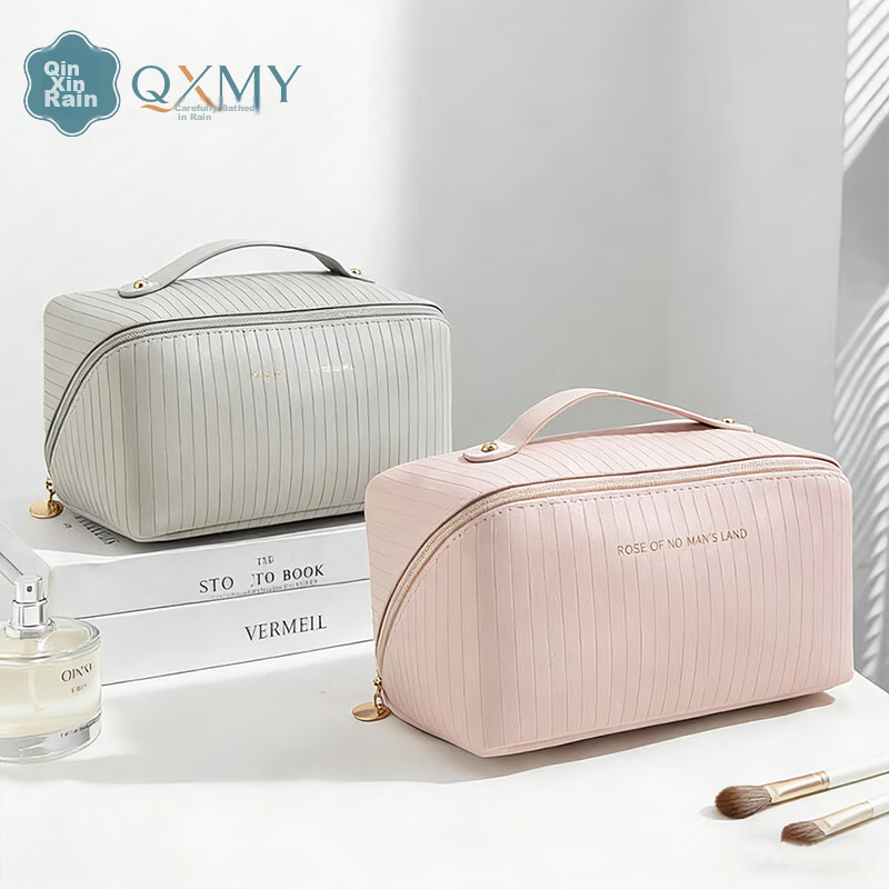Qinxin Muyi New Vertical Stripe Pillow Cosmetic Bag Large Capacity Ins Popular Travel Makeup Storage Bag Toiletry Bag Pink