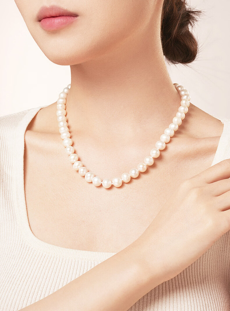 CHOW TAI SENG Camellia Pearl Necklace Sterling Silver Luxury Clavicle Chain for Women New Year Gift 3
