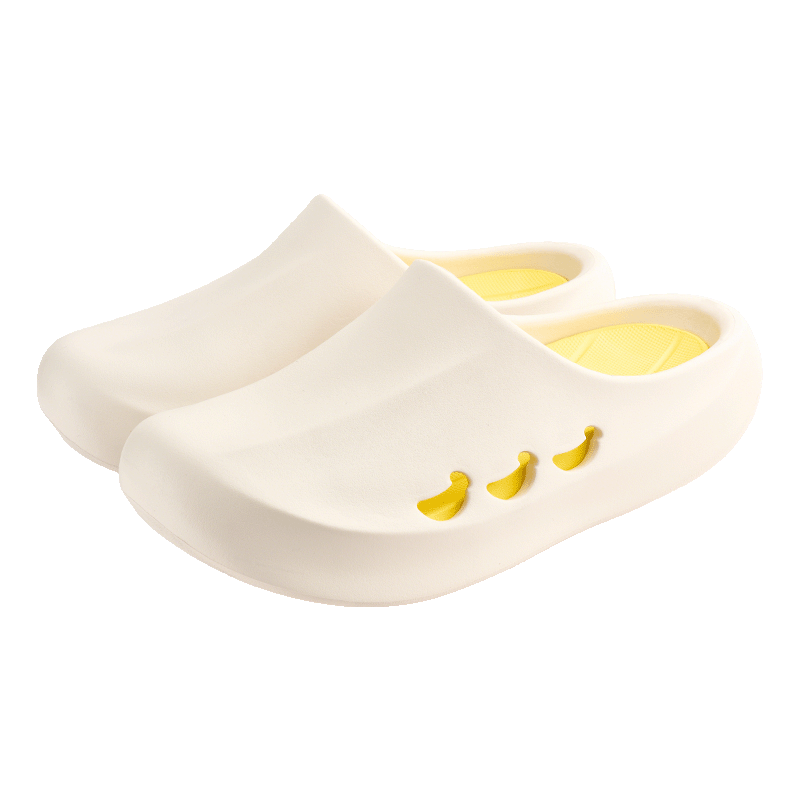 VEIDOORN Banana Slippers Trendy Breathable Hole Shoes Unisex Thick Sole Beach Shoes Milk Banana 42-43