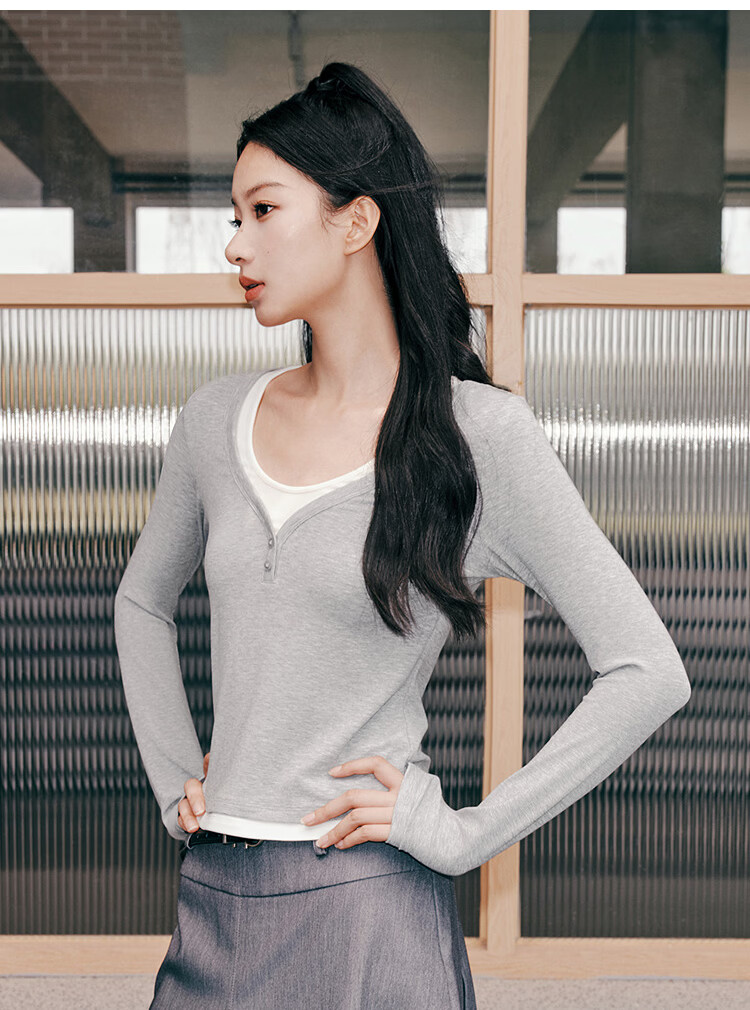 Semir Women's Long Sleeve T-Shirt 26 Autumn Short Slim Fit V-Neck Color Block Faux Two-Piece Top 109526101006 25