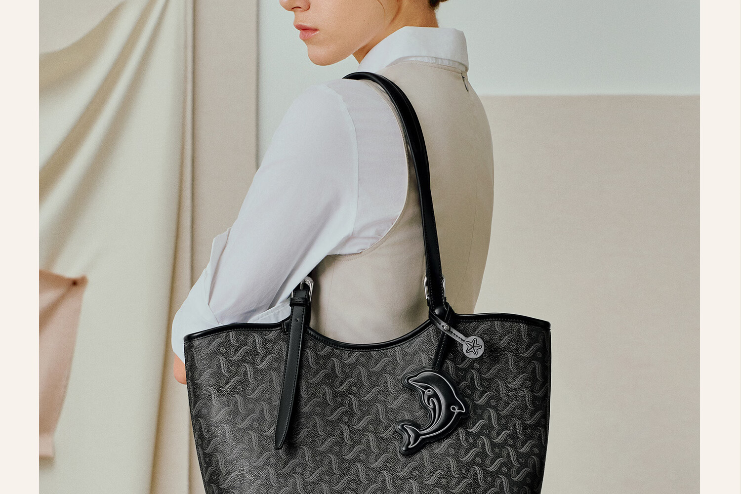 NUCELLE Dolphin Tote Bag 2026 Women's Luxury Large Capacity Shoulder Bag Work Commute School Handbag Birthday Gift 26