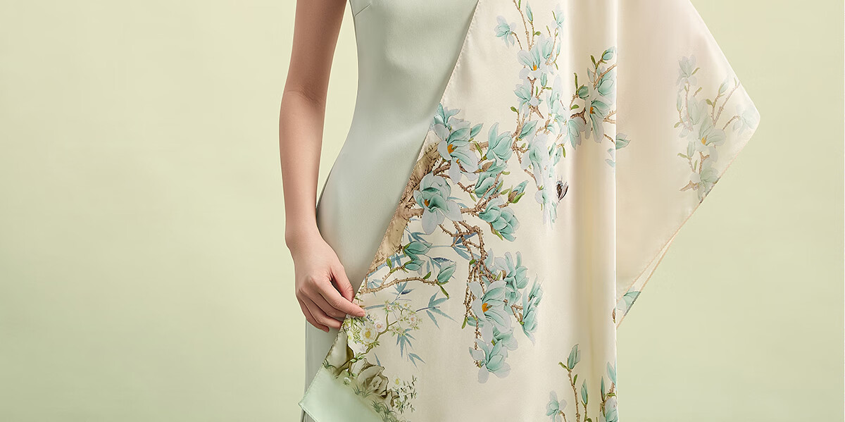 Wanshili × Palace Museum Cultural Collaboration Silk Scarf Twelve Flower Goddesses Tribute Green Birthday Gift for Mom 2