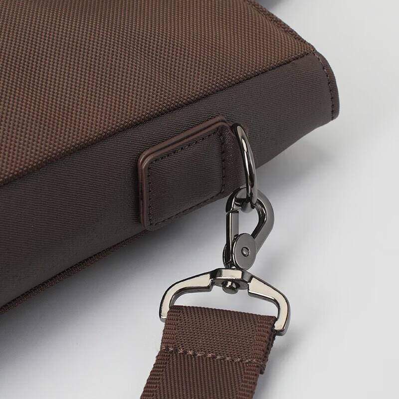 LENOVO ThinkPad Laptop Bag Shoulder Bag Handheld Notebook Bag for 13/13.3 Inch X13/L13/Nano Dedicated Laptop Bag TL620 Brown