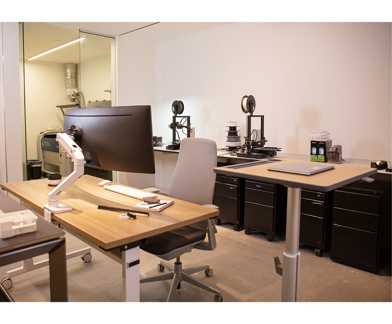 ERGOTRON HX Heavy-Duty Monitor Stand, Computer Stand, Rotating Arm, Desktop Screen Base, Height-Increasing Stand, Computer Desk (45-475 White) 2