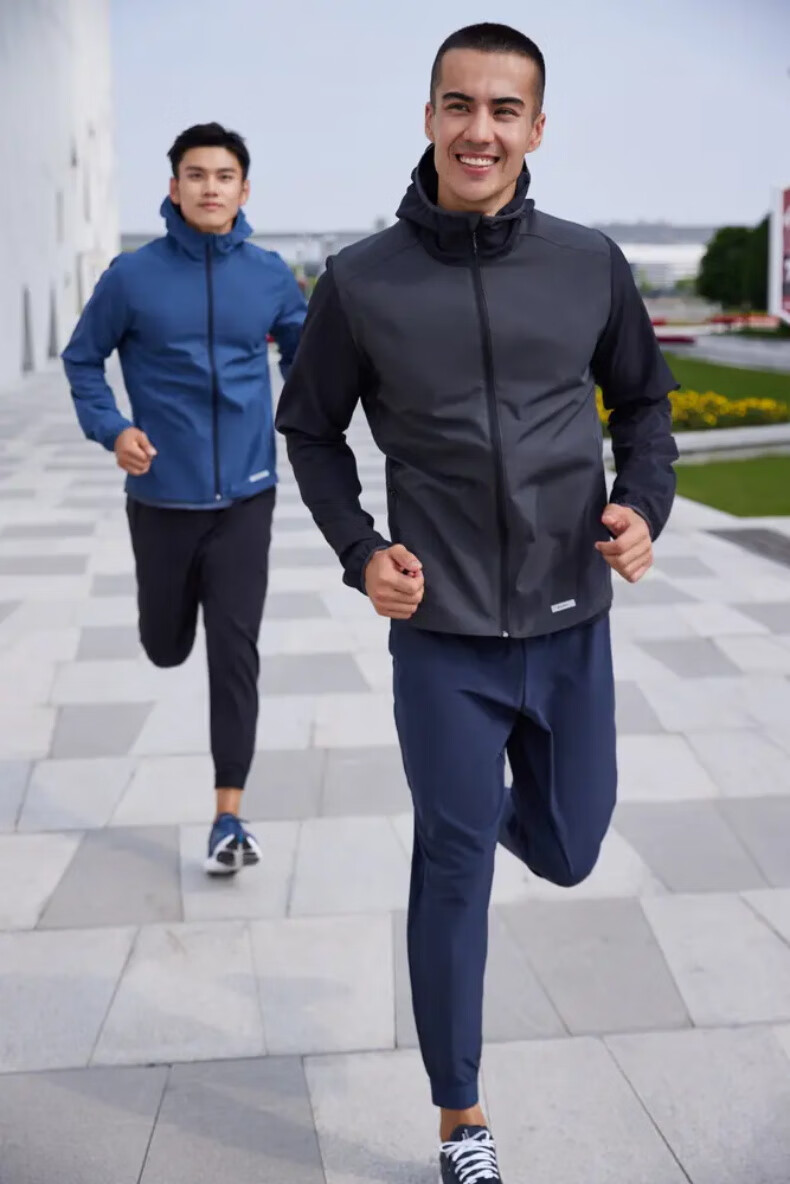 DECATHLON Men's Sun Protection Jacket, Lightweight Sports Coat, Quick-Drying Sun Protection Clothing, Classic Black, S-4826163 3