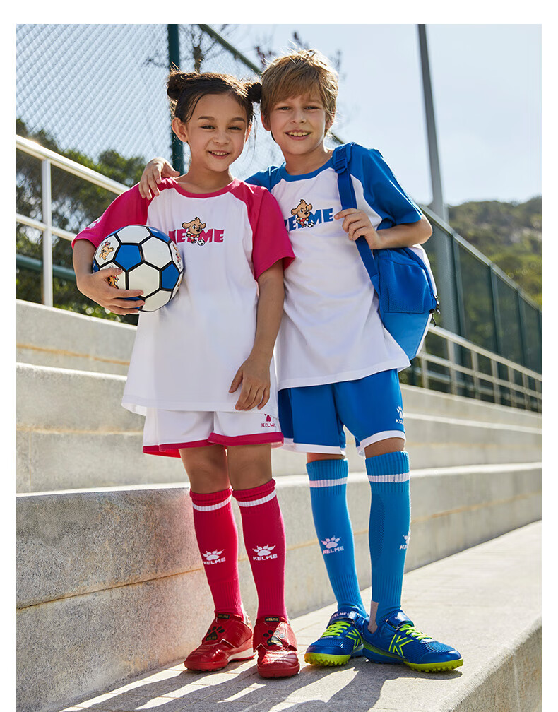 KELME Children's Soccer Socks, Long Training Socks, Non-Slip Breathable Professional Training Soccer Socks, Black And White 4