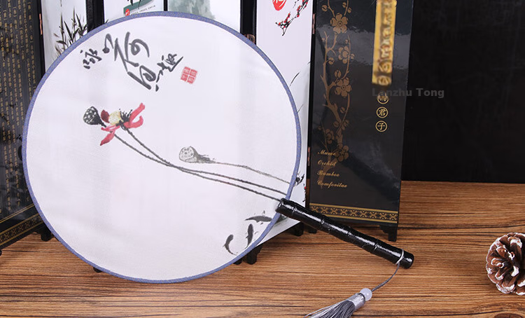 Jidu Space Traditional Chinese Style Round Fan Semi-Transparent Silk Birthday Gift Summer Fan for Women Photography Dance Fan 3