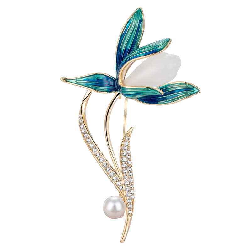 Qlady Magnolia Pearl Brooch, High-End Women's Luxury Elegant Corsage, Scarf Pin Accessory, Mid-Autumn Festival Birthday Gift
