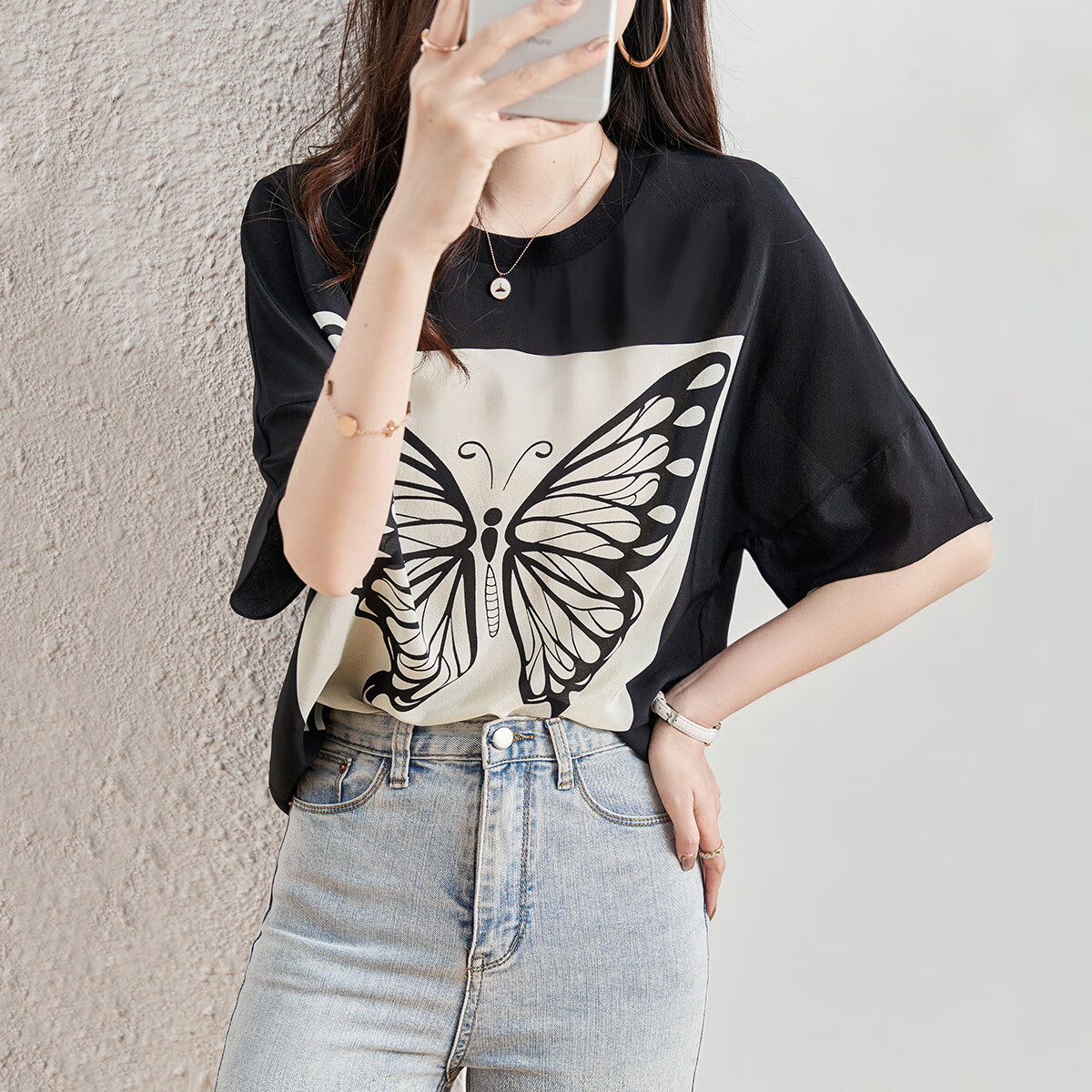 Dme Short-Sleeve Shirt, Black Silk Blouse for Women, Summer Mulberry Silk Printed Loose Round Neck Shirt, Stylish And Niche Desig