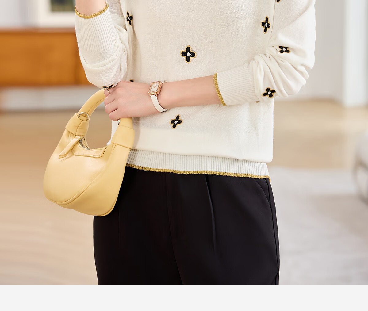 She Enjoy Short Sleeve T-Shirt Women Round Neck Lucky Clover Embroidered Casual Versatile Knit Tee T143T1376 4