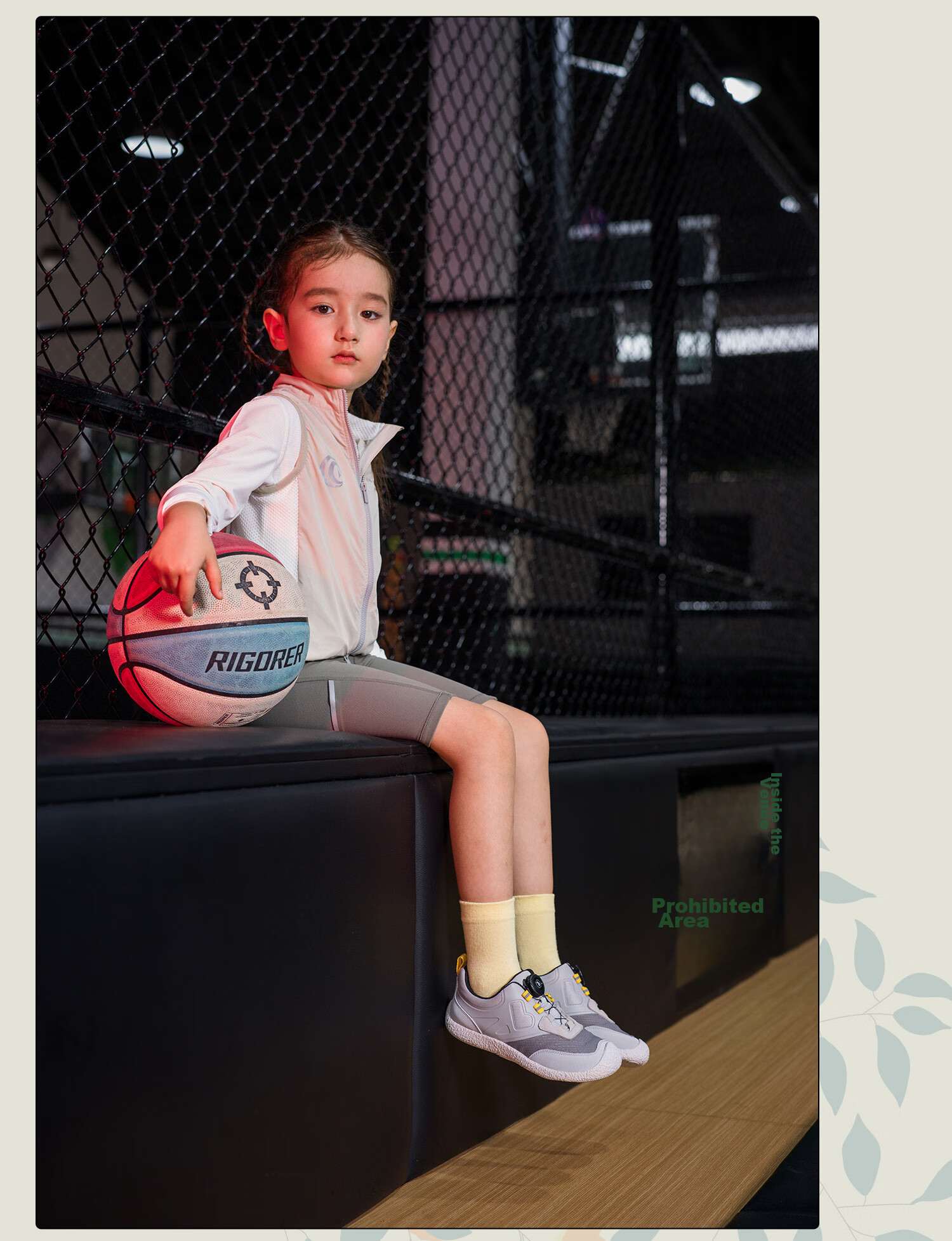 Littlebluelamb Spring And Autumn Sports Shoes for Older Children with Rotary Knob, Non-Slip Foot Protection Training Shoes for School, Panda Color, Size 37 24