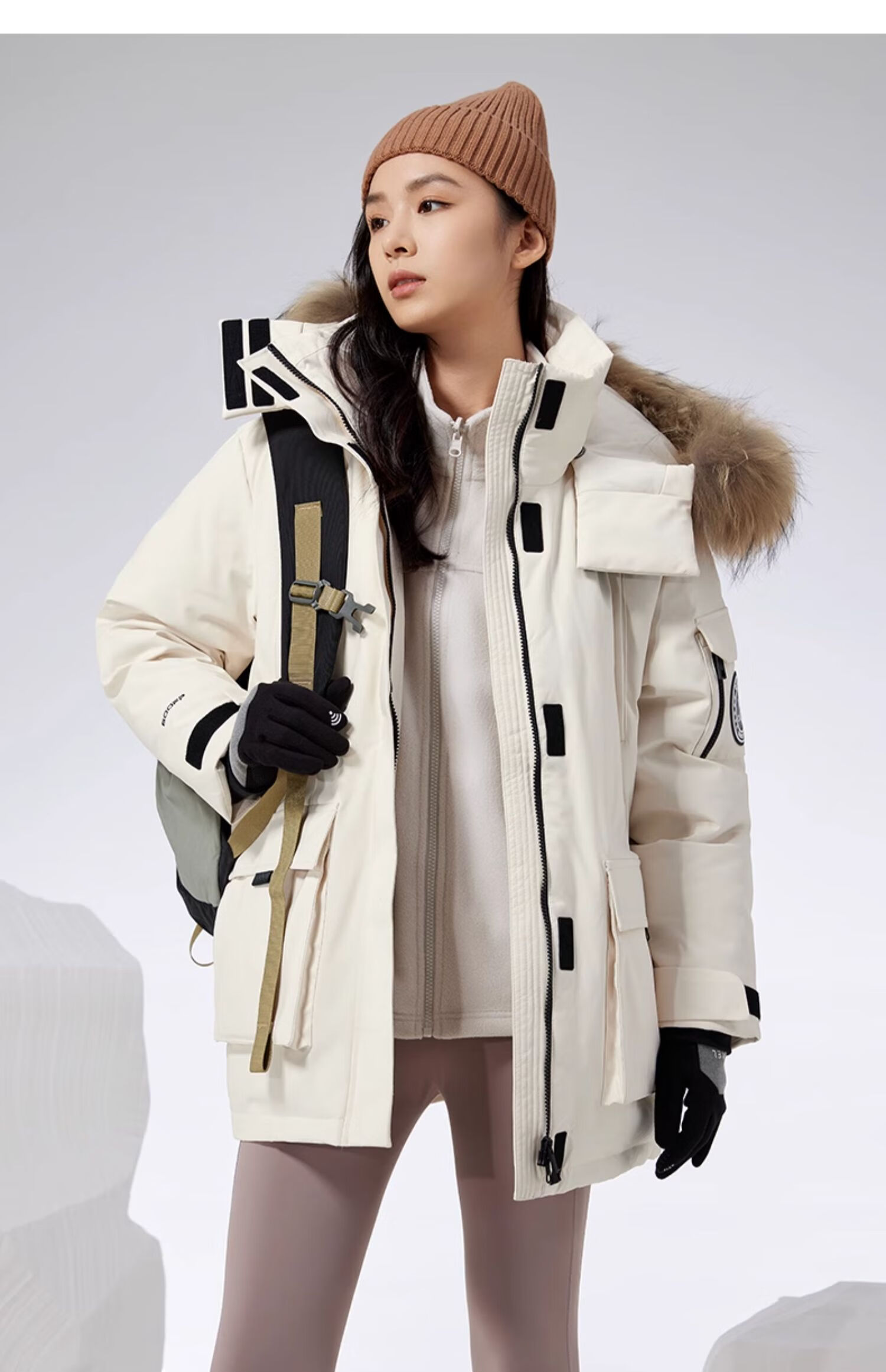 CAMEL [Wang Junkai's Choice] Outdoor down Jacket for Men And Women, Mid-Length Style, 700 Fill Power, Water-Repellent, Thickened, Cold-Resistant Coat 35