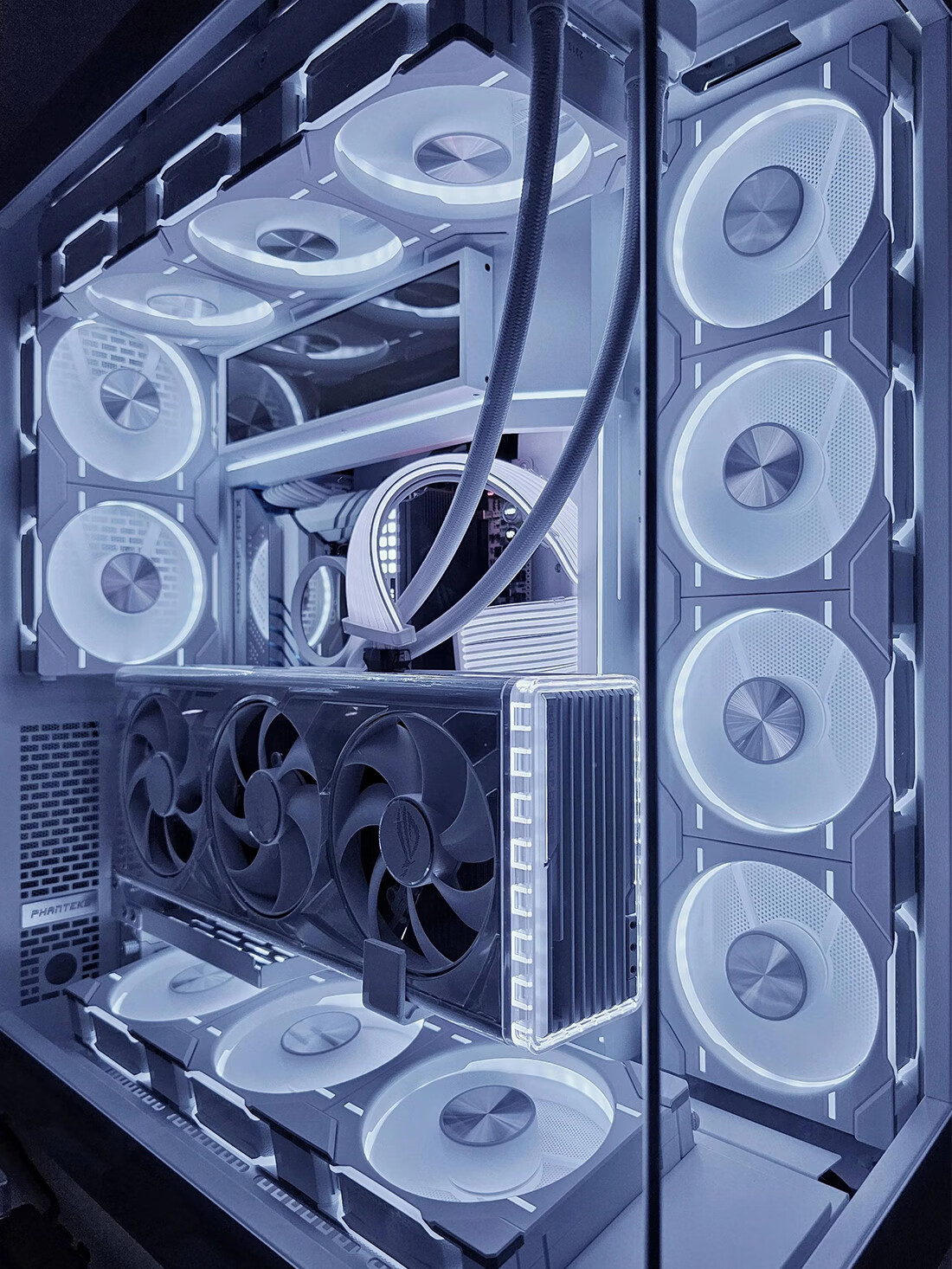 PHANTEKS D30 Building Block Version Anti-Leaf 12cm Case Water Cooling Radiator ARGB Temperature Control Fan (30mm Thick, 7 Blades High Air Pressure, Wireless Cable Connection, Single Package, Black) 22