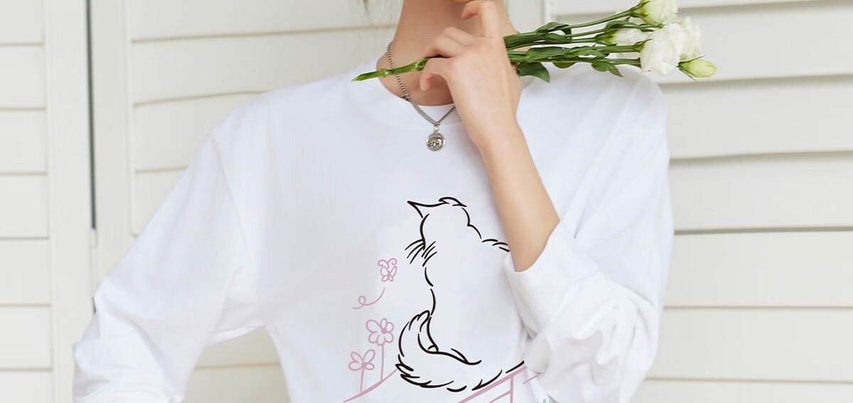 Halo Queen Women's Short-Sleeve T-Shirt, Summer Lightweight Round Neck Tee, American Sweet Cool Cat Print Half-Sleeve Top H143T1409 25