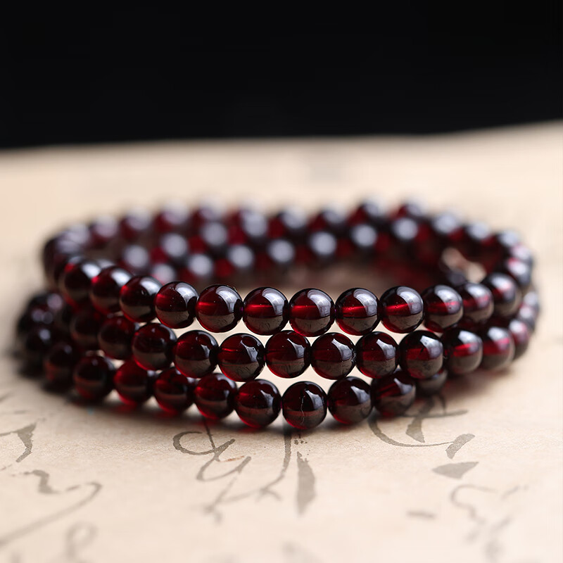 Fenghuangniepan Natural Premium 6mm Garnet Bracelet, Multi-Layer Crystal Beaded Bracelet, Practical High-End Mother's Birthday Gift for Girlfriend 3