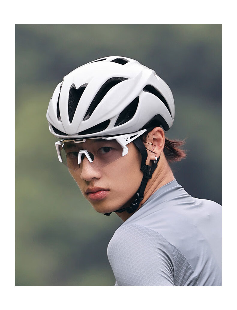 Lameda Anti-Fog Photochromic Cycling Glasses, Professional Bicycle Goggles, Windproof Road Bike Mountain Bike Protective Eyewear, Clove Purple 13
