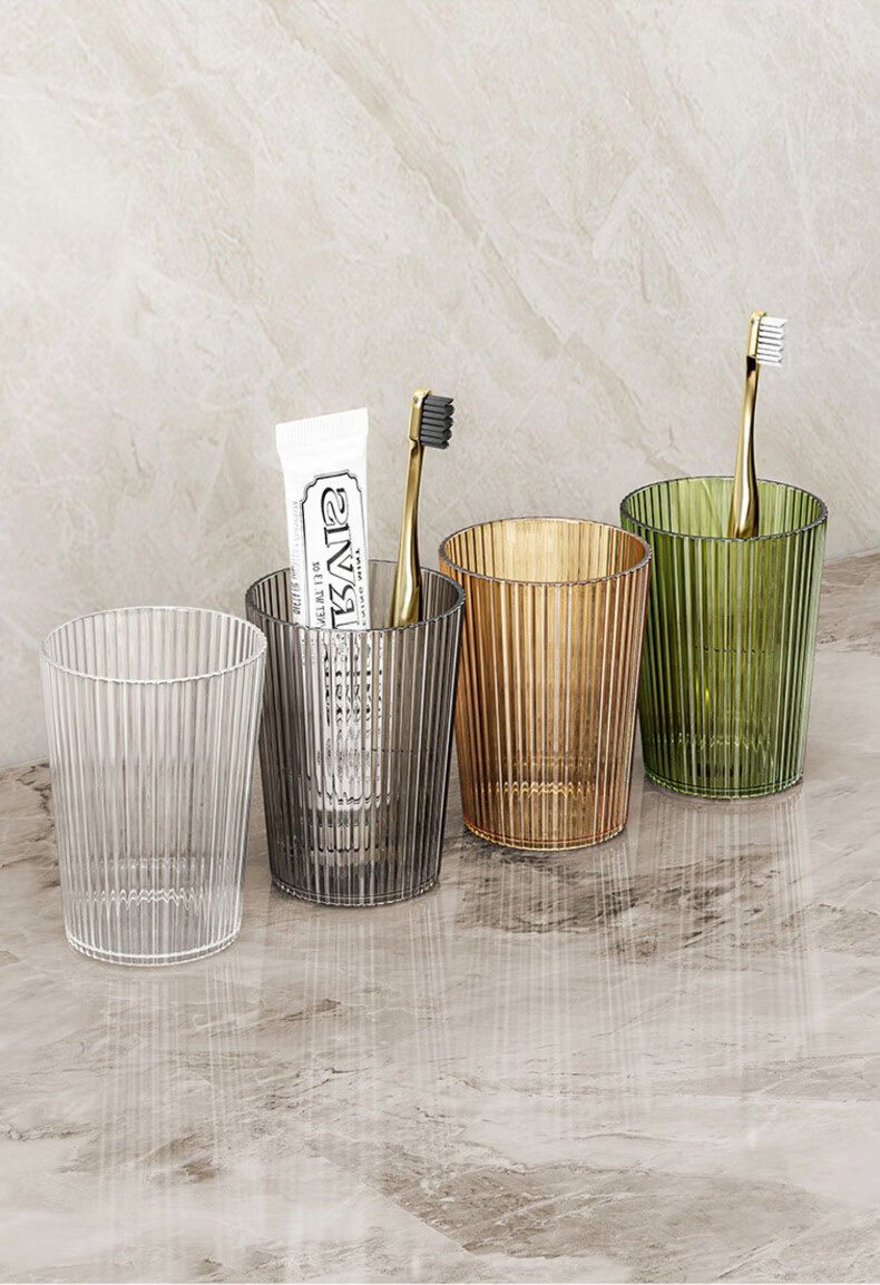 MUYA Mouthwash Cup, Toothbrush Cup for Home Use, Transparent Shatterproof Couple's Travel Toiletry Cup, Tooth Mug Cup, Toothbrush Cup, Set of 2 10