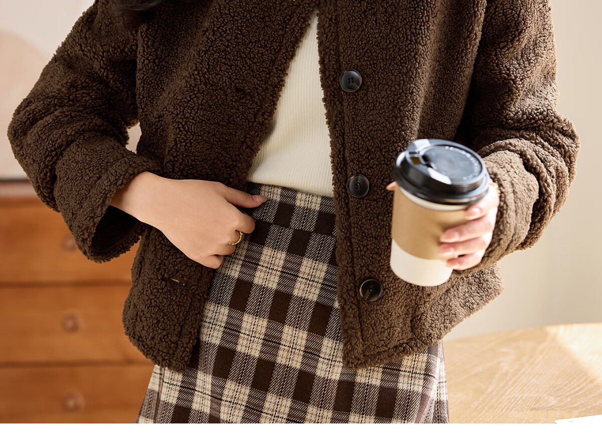 PinCai Women's Short Coat Lamb Wool Thickened Small Fragrance Style Petite High-End Short Jacket P144F6002 11