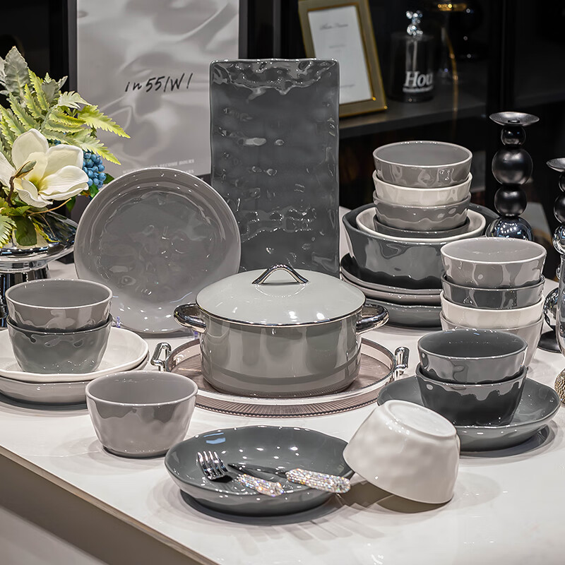 KANGMO New Nordic Style Luxury High-End Ceramic Dinnerware Set with Bowls And Plates, Carlos 54-Piece Set