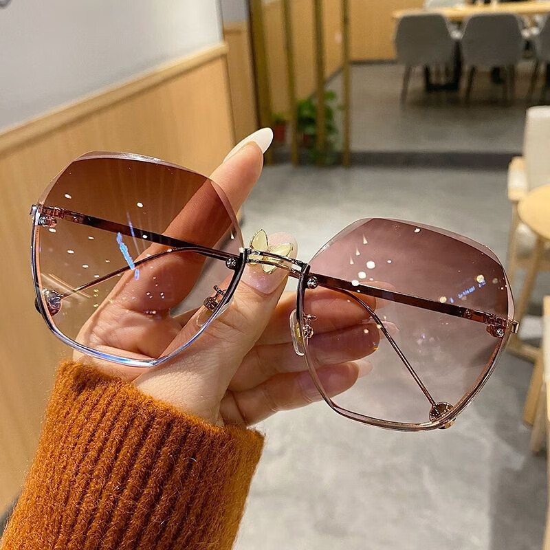 LESCA LUNETIER Trendy Women's Internet Celebrity UV Protection Sunglasses Gradient Blue for Qixi Festival And Father's Day 3