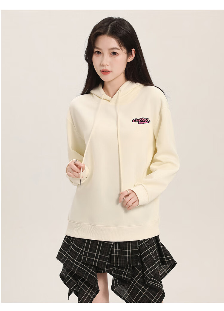 Yipintiancheng Spring 2025 New Women's Hooded Sweatshirt, Loose Casual Pullover Long-Sleeve Letter Print Top for Wome 6