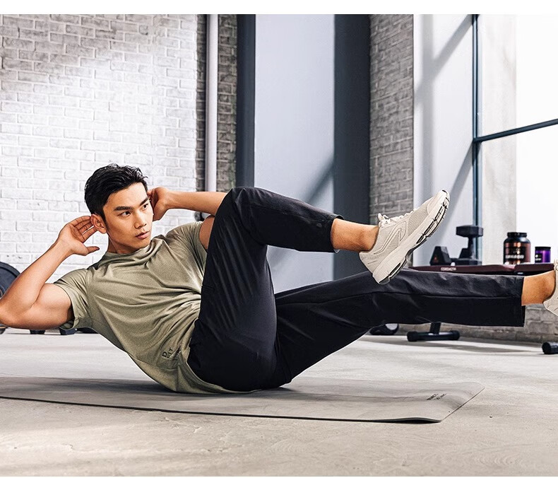 DECATHLON Quick-Dry T-Shirt, Loose-Fitting Sports Short-Sleeve Top, Fitness Running Half-Sleeve Tee, 4998928 19