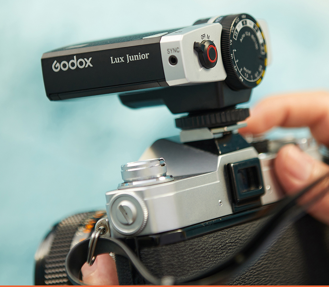 Godox Lux Junior Vintage Flash, DSLR And Mirrorless Camera Hot Shoe External Light with Rotating Head, Compatible with Sony/Fuji/Canon/Nikon, Universal Portable Mini Hot Shoe Light 11
