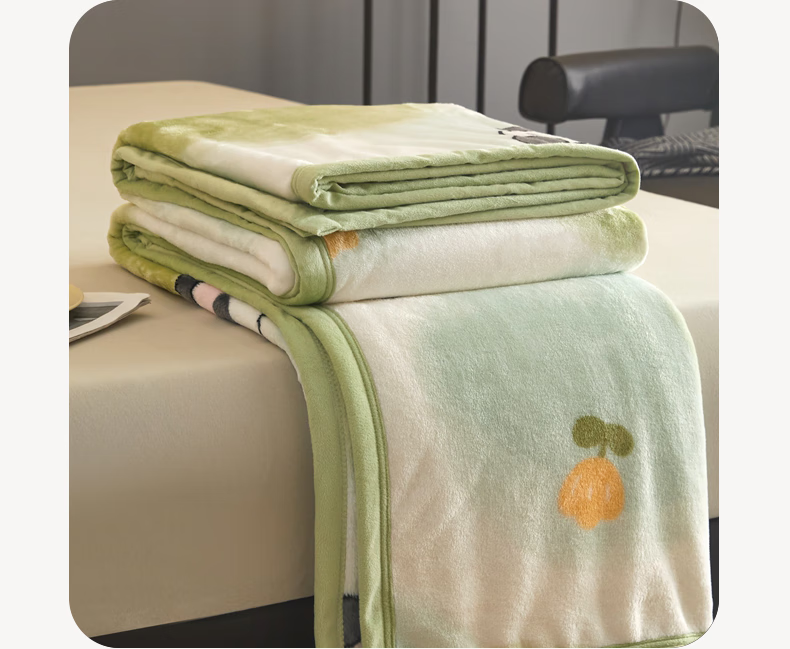 Hengyuanxiang Coral Fleece Blanket, Nap Office Throw, Bed Use Thick Winter Bed Sheet, Single Milk Flannel Small Blanket 24
