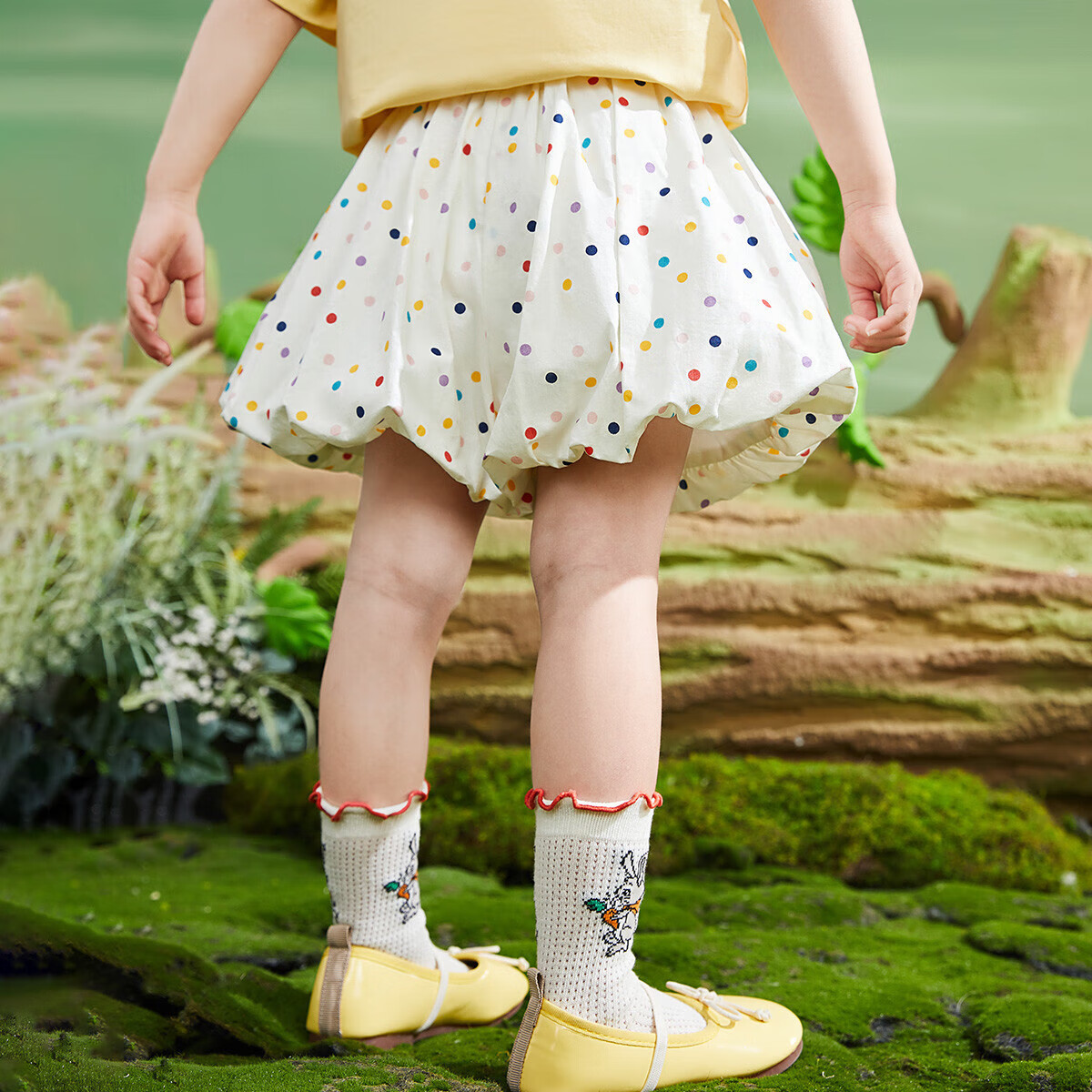 ASK JUNIOR Girls' Summer Pants, Fashionable Polka Dot Print Casual Loose Harem Shorts for Young Children, Beige, Size 100