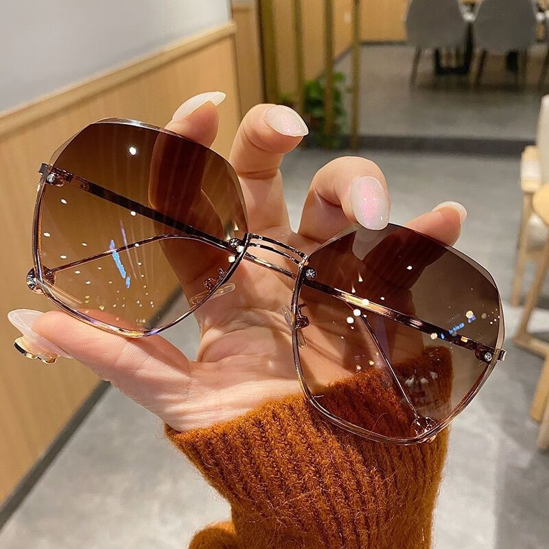 LESCA LUNETIER Trendy Women's Internet Celebrity UV Protection Sunglasses Gradient Blue for Qixi Festival And Father's Day 2