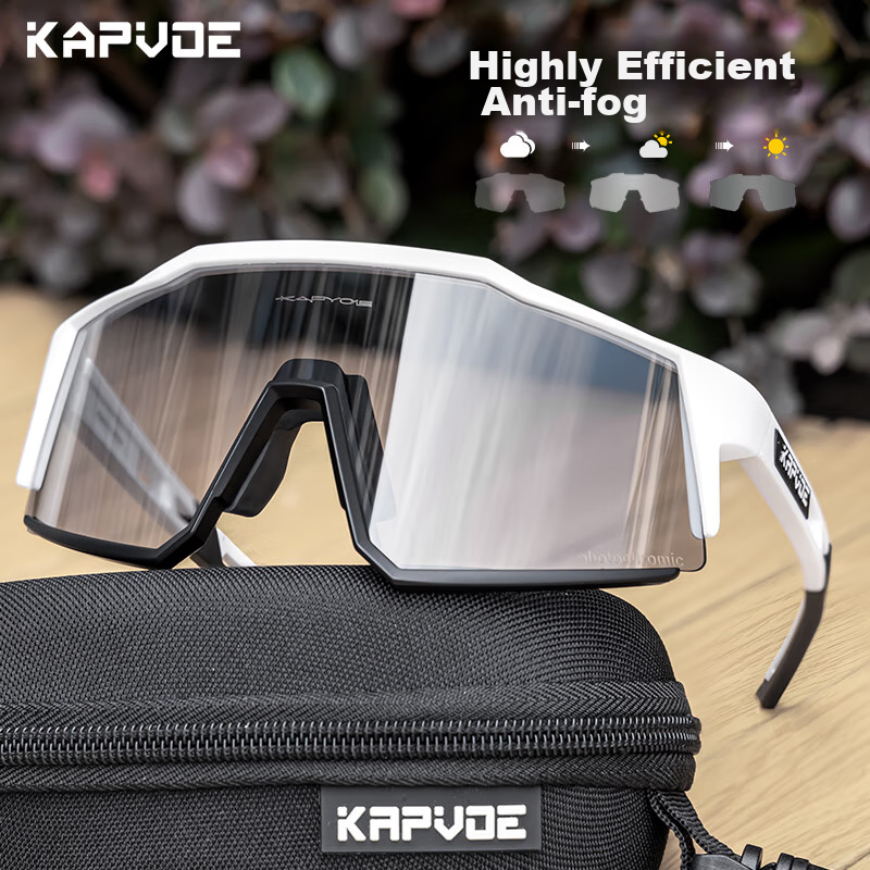KAPVOE Cycling Glasses, Anti-Fog, Photochromic, Day And Night Use, for Road Bikes, Professional Windproof Goggles, Sports Glasses for Nearsighted Men And Wome