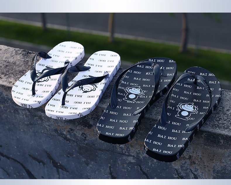 BAIHOU Men's Flip-Flops, All-Season Outdoor Cartoon Black And White Printed Beach Sandals, R-17 White, Size 42-43 5
