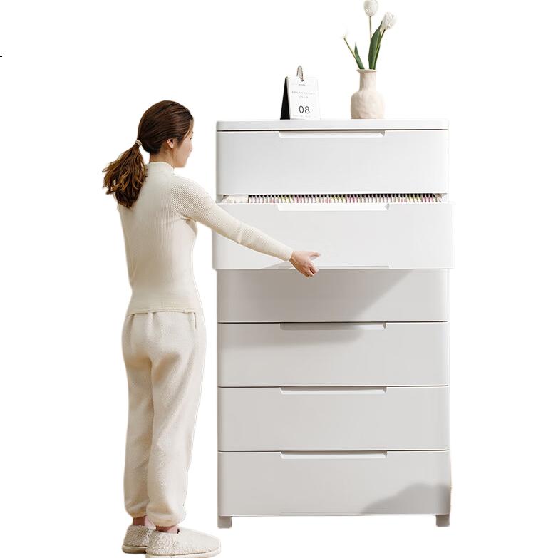 White Image 3