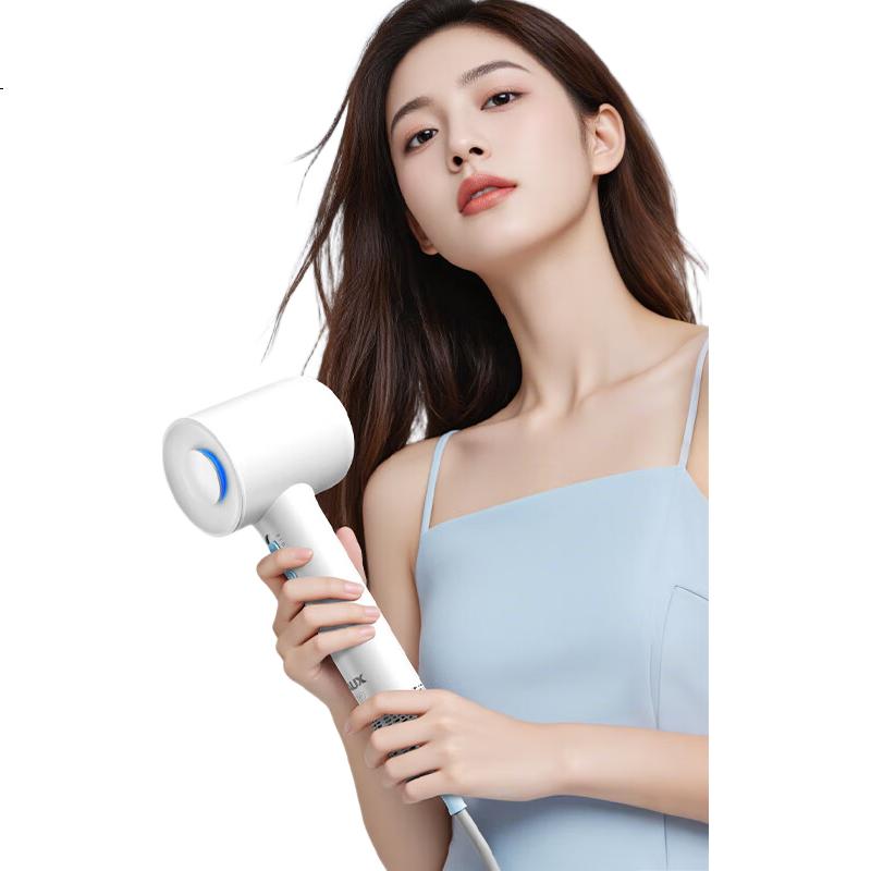 White Image 3