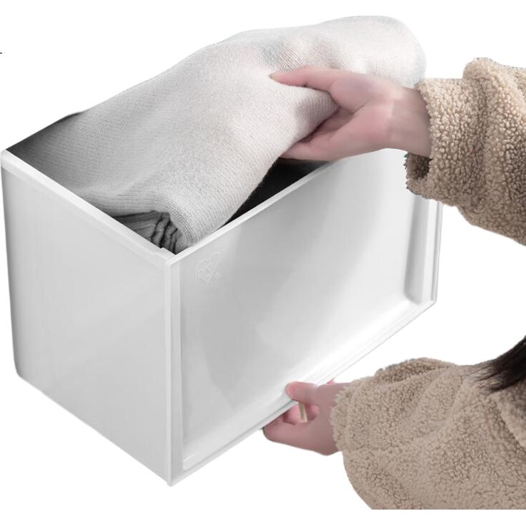 White Image 3