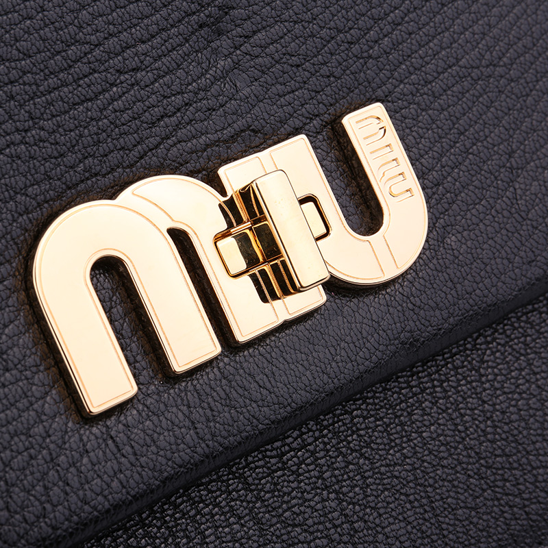 【缪缪手提单肩斜挎包】miu miu 缪缪 女士粉色牛皮miu logo手提单肩