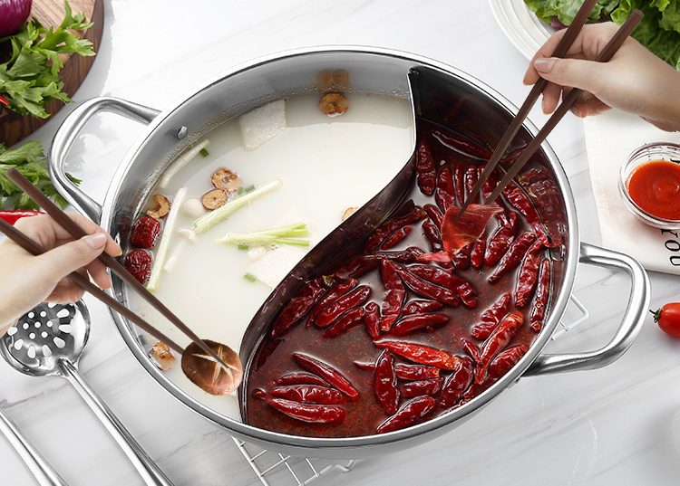 Maxcook Double-Sided Hot Pot, 32cm Thickened 304 Stainless Steel with Lid And Hot Pot Spoon, Compatible with Gas And Induction Cooktops, MCT963 13