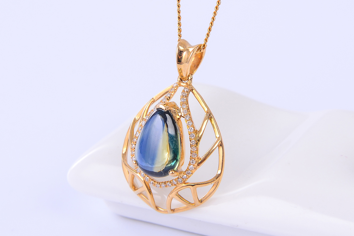 18k金镶蓝宝吊坠 nydzkz02 蓝色