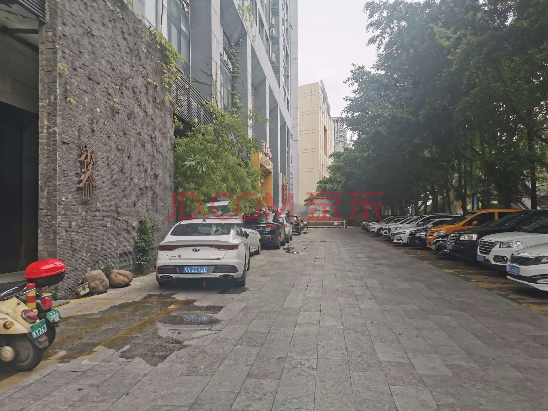 南宁市竹溪大道36号青湖中心26,27,28号车库转让