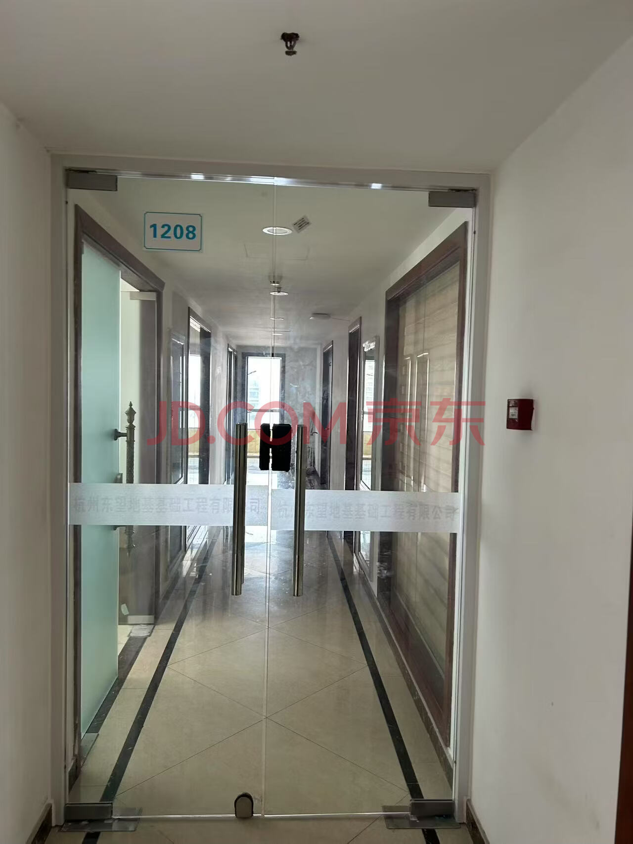 00835006ab26df61.jpg