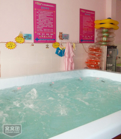 9元,享价值40元『妈咪宝贝』托斯卡纳店豪华大池单游 理发套餐!