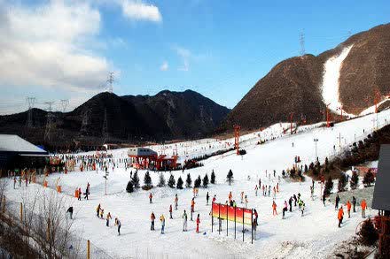 190元,原价200元军都山滑雪场周末4小时票一张!