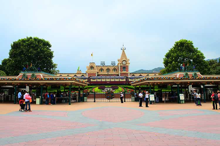 【华通巴士】深圳北站到香港机场、香港迪斯尼