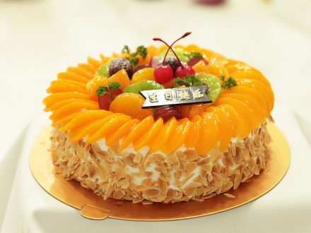 8寸欧式水果蛋糕1个,泸县城区内免费配送,美味蛋糕,甜蜜好心情!